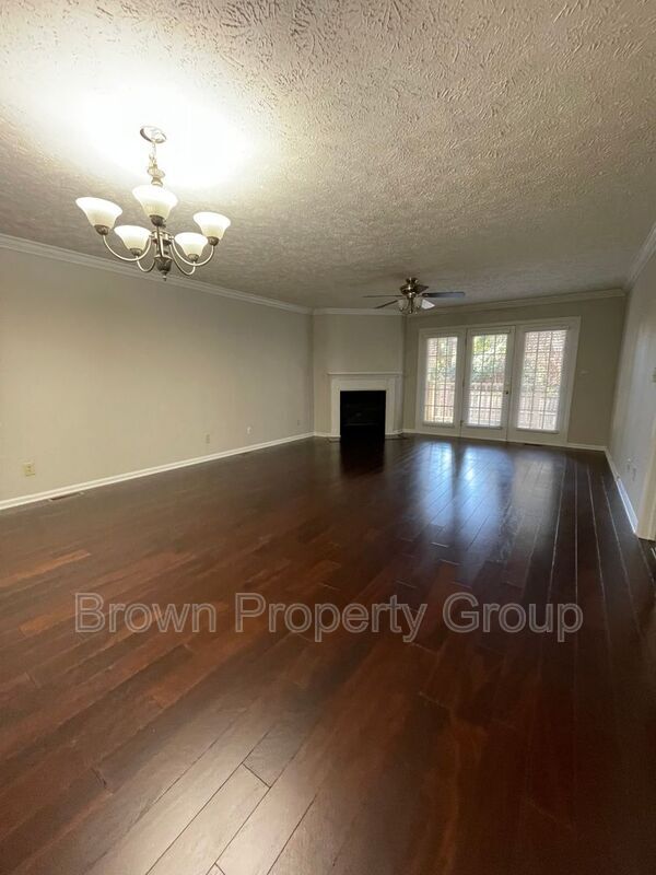 Building Photo - 3401 Lainey Ln