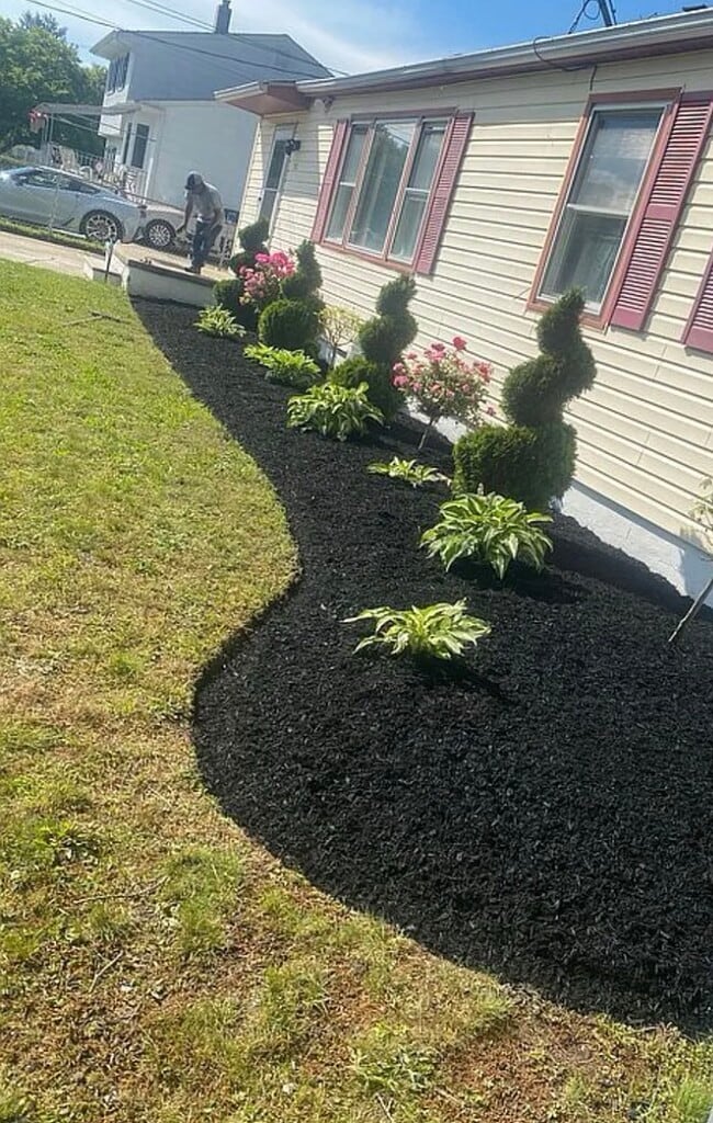 Building Photo - 722 W Park Ave