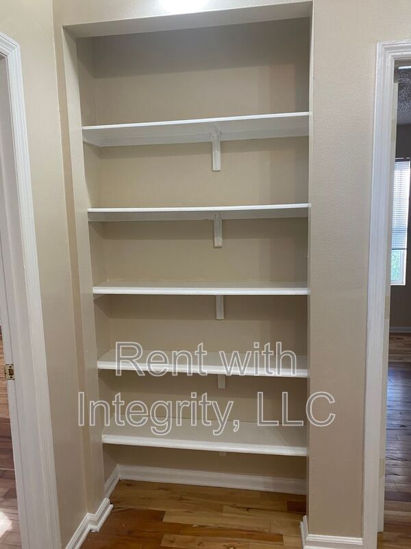 Building Photo - 2603 W Tharpe St