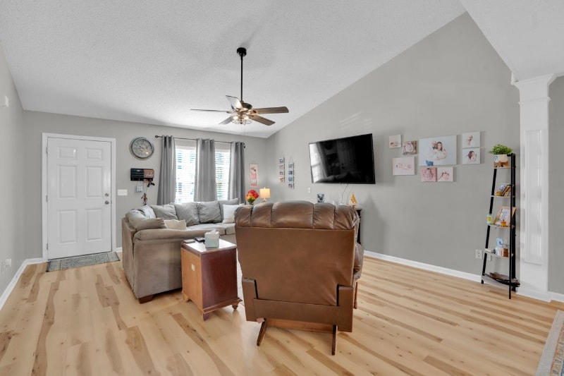 Building Photo - 129 Merowey Ct