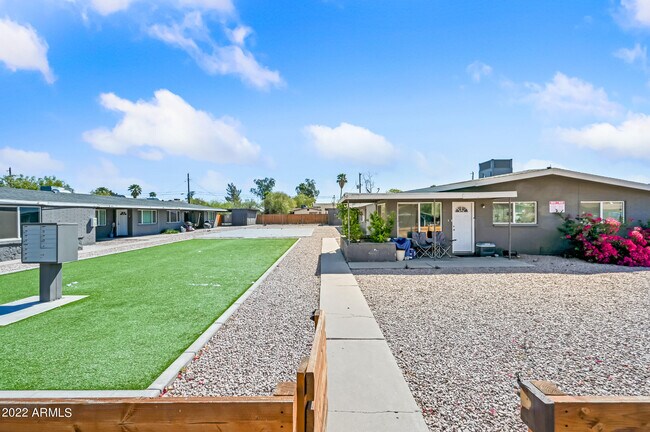 Building Photo - 4409 N 23rd Ave