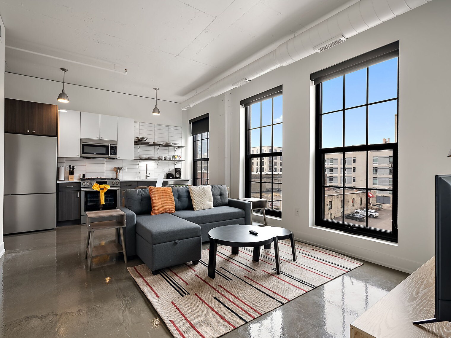 Building Photo - 608 N 3rd Ave
