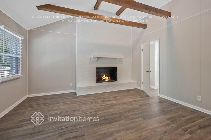 Building Photo - 512 Inwood Dr