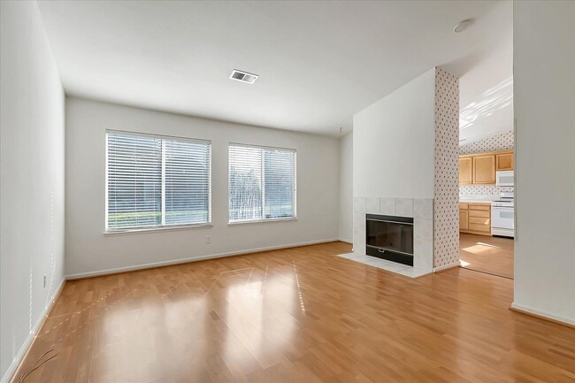 Building Photo - Bright 3 Bedroom Home with High Ceilings in Desirable San Jose Neighborhood