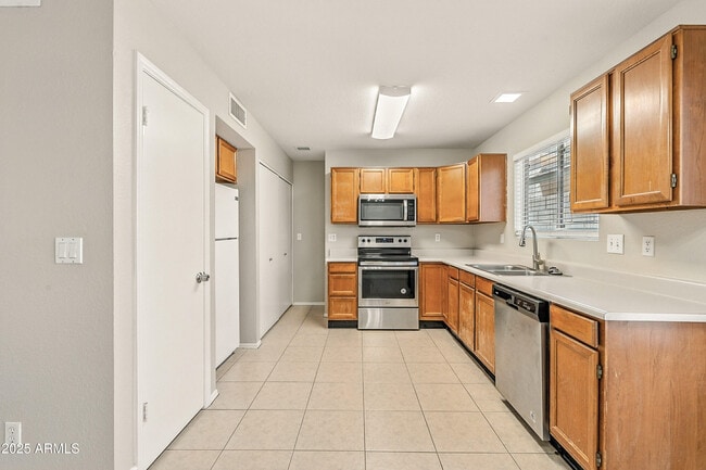 Building Photo - 4772 W Marco Polo Rd
