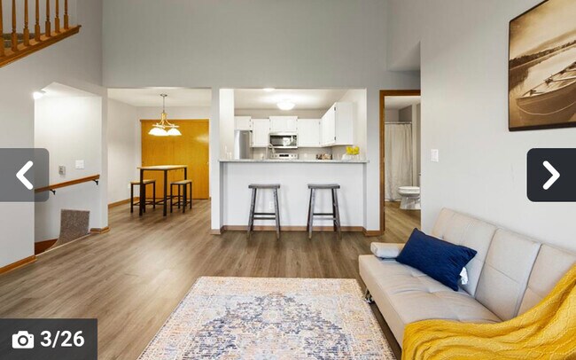 Living room - 4887 Easy St