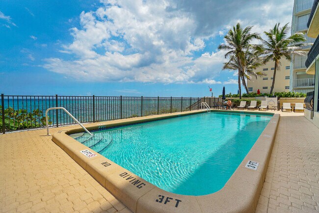 Building Photo - 4000 S Ocean Blvd