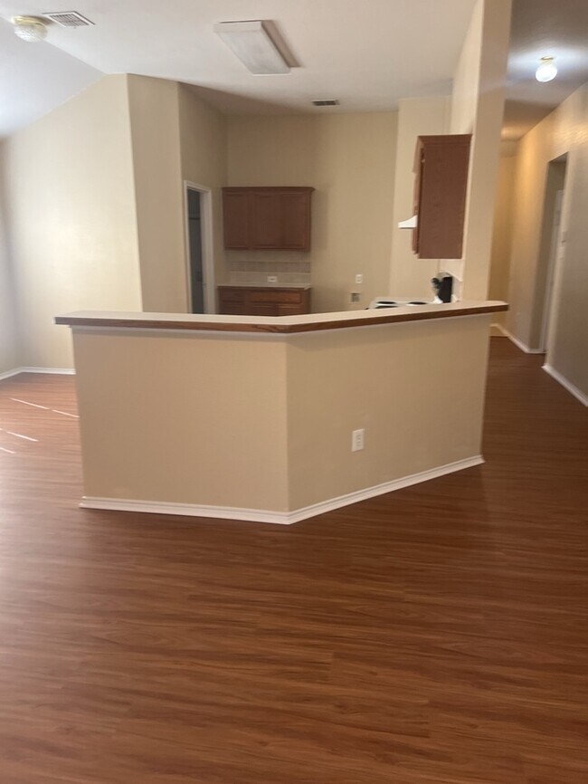 Building Photo - Eagle Mountain ISD! 3/2/2