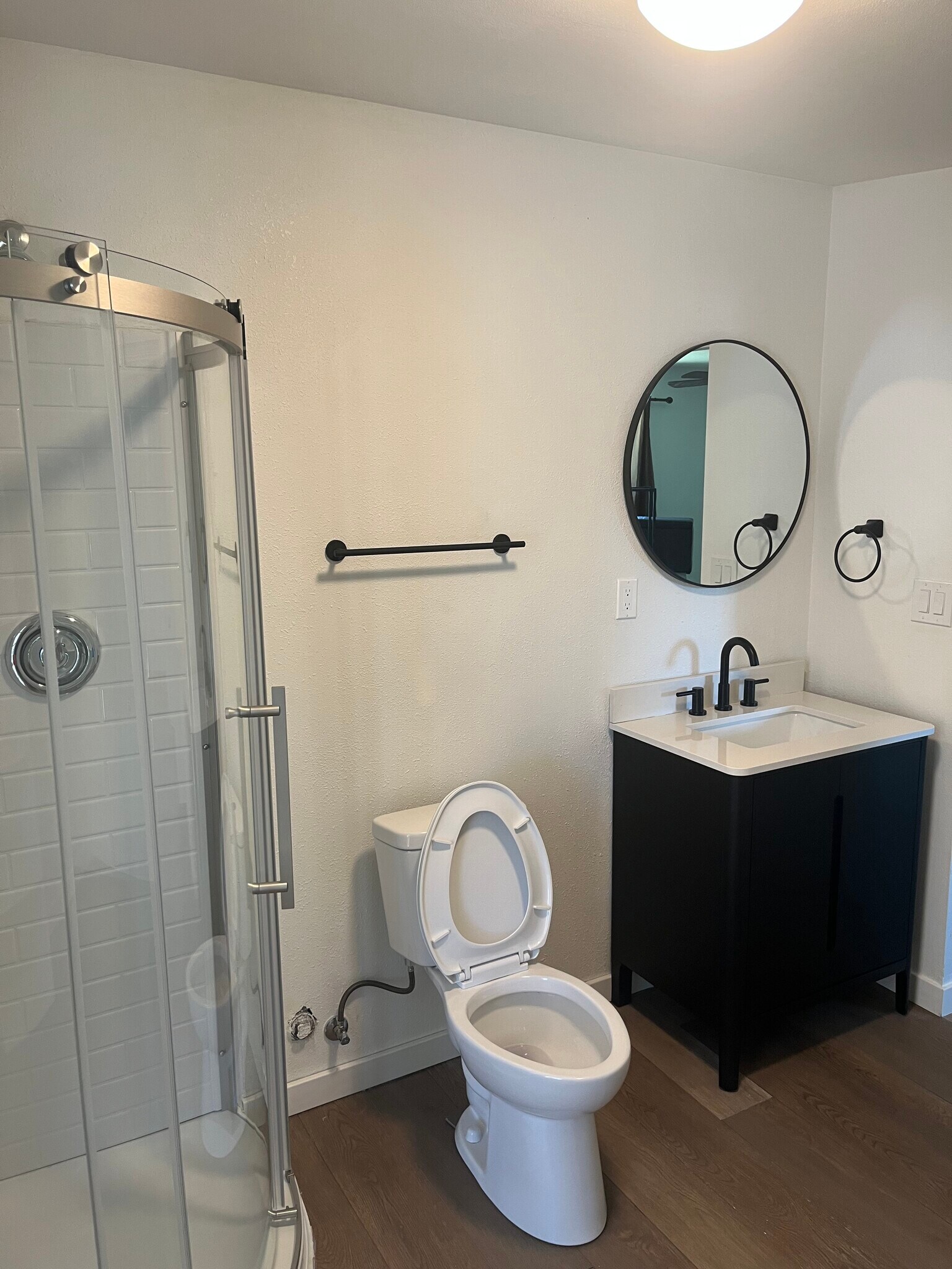 Building Photo - 335 E Carter Dr