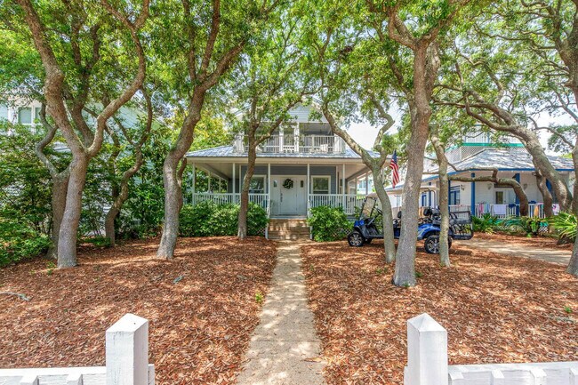 Building Photo - 66 Sunfish St
