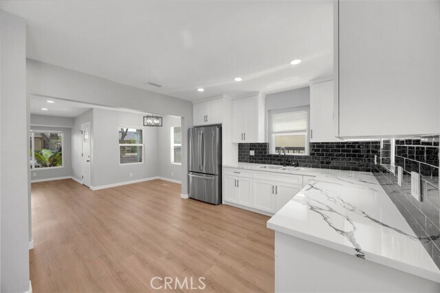 Building Photo - 6327 California Ave