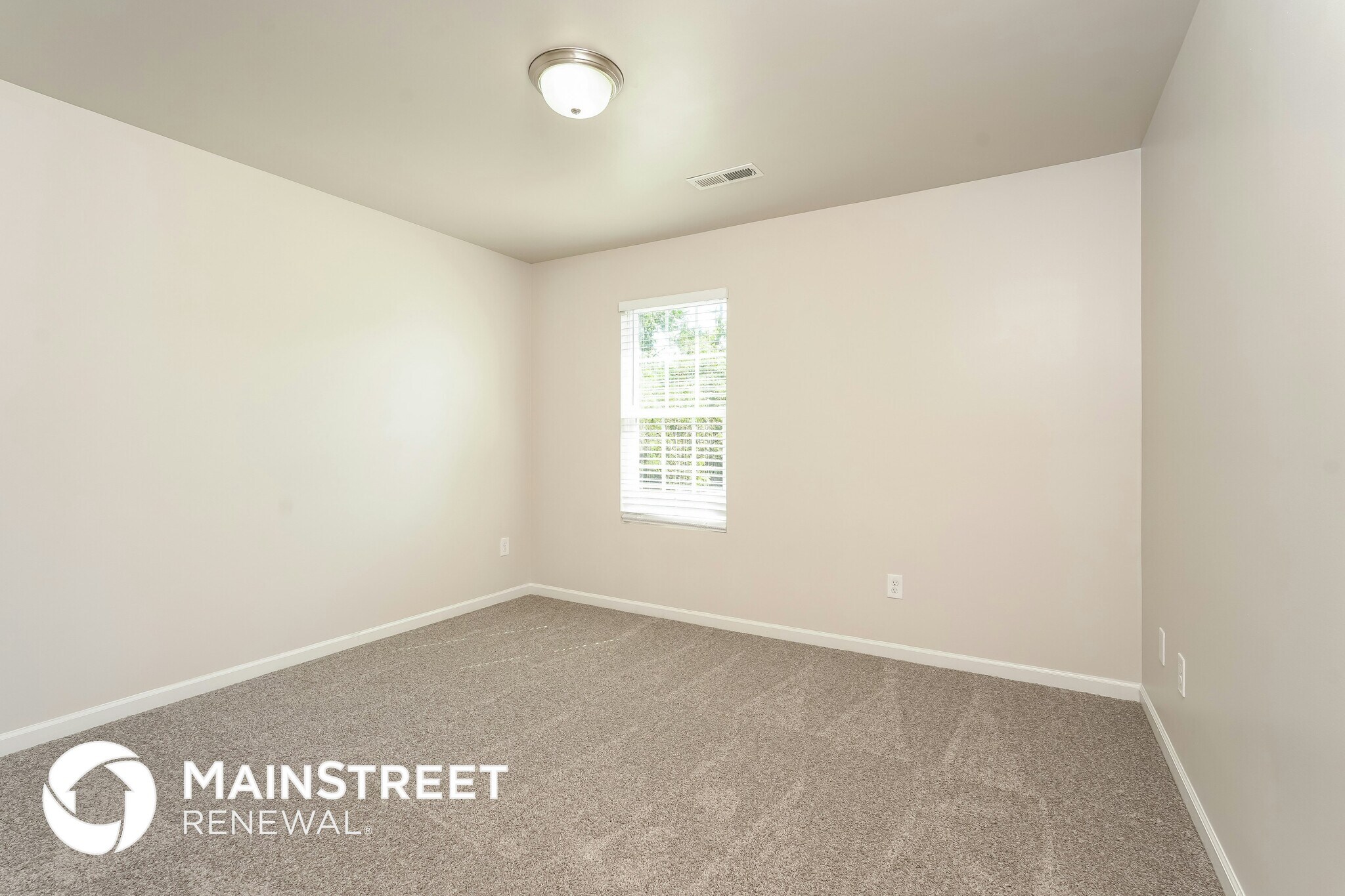 Building Photo - 2049 Chapel Park Ln