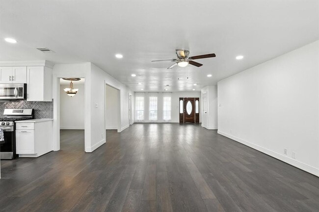 Building Photo - 9226 Kapri Ln