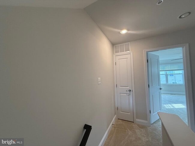 Building Photo - 7105 Druce Way