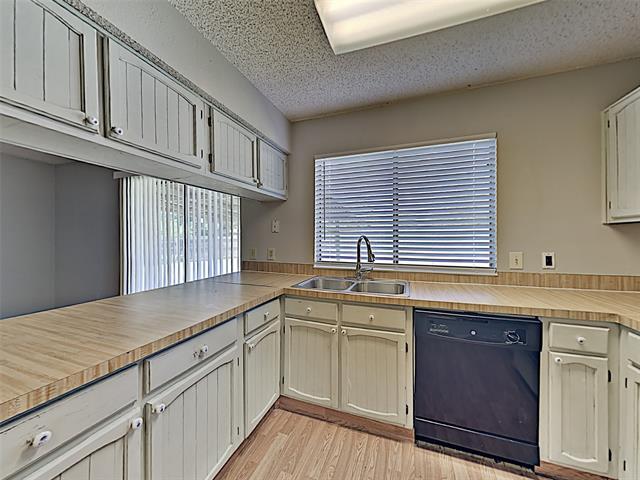 Building Photo - 4202 Glenlawn Ct