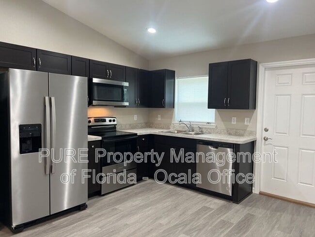 Building Photo - 13763 SW 61st Cir