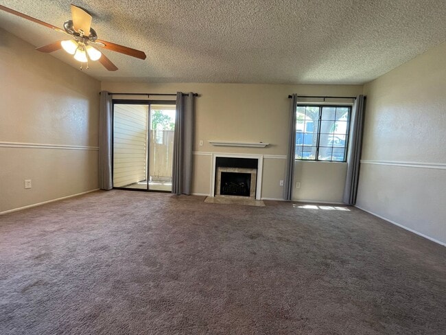 Building Photo - Charming 2-Bedroom Condo in Prime Citrus Heights Location