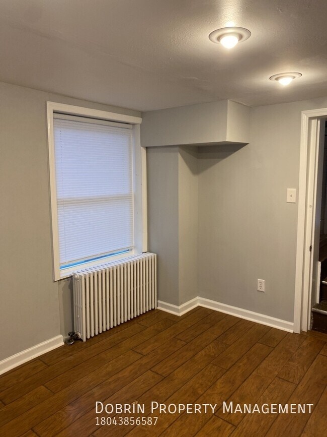 Building Photo - 507 W Marshall St