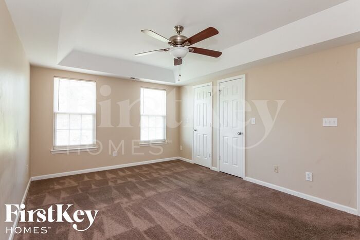 Building Photo - 605 Woodington Ln