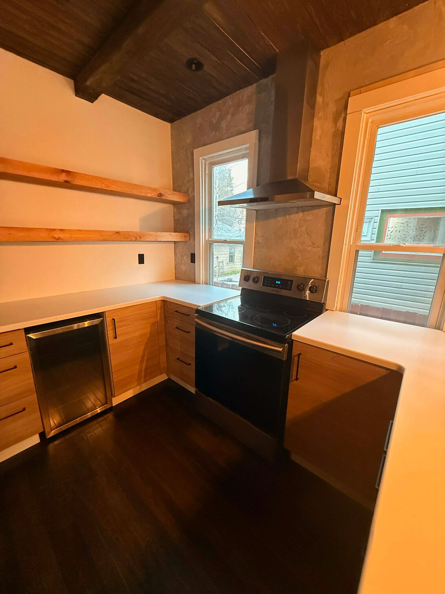 Building Photo - 2872 S Delaware Ave