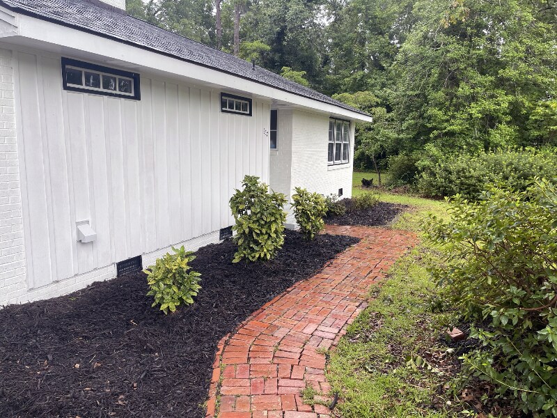 Building Photo - 657 Wildwood Rd