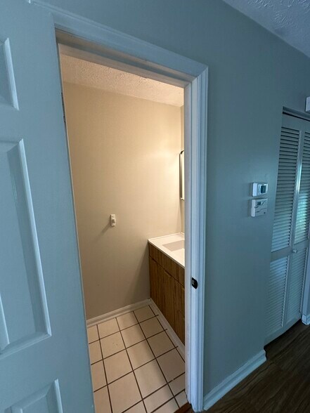 Building Photo - 763 Spring Meadows Dr