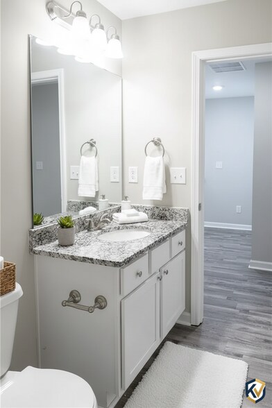 Building Photo - 329 Ashigan St