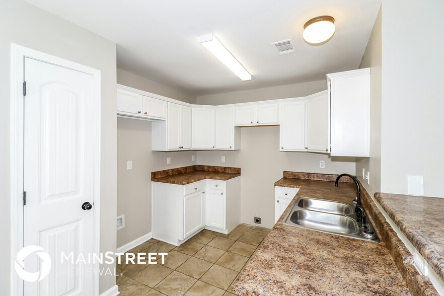 Building Photo - 10202 Sterling Ridge Dr