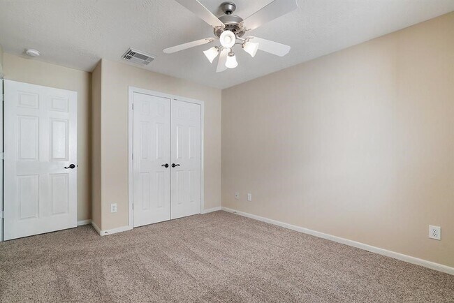 Building Photo - 7211 Emerald Run Ln