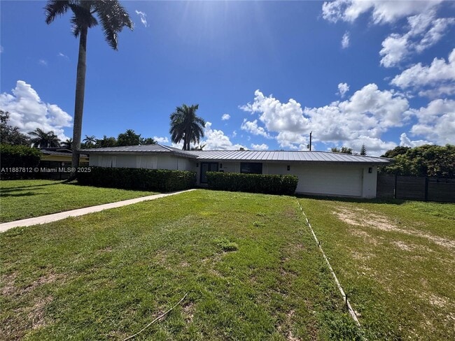 Primary Photo - 444 NW 21st St