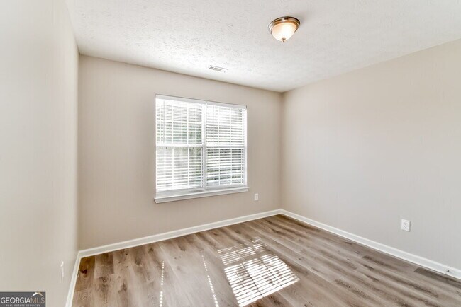 Building Photo - 11752 Spring Lake Way