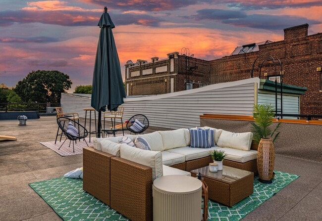 Building Photo - 260 Palisade Ave