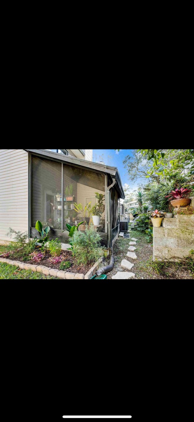 Building Photo - 4259 Brookside Dr