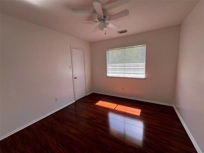 Building Photo - 8411 Tamayo Dr