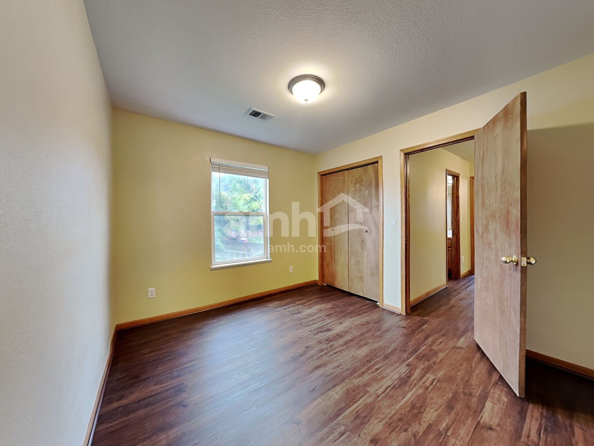 Building Photo - 3207 Barclay Ct