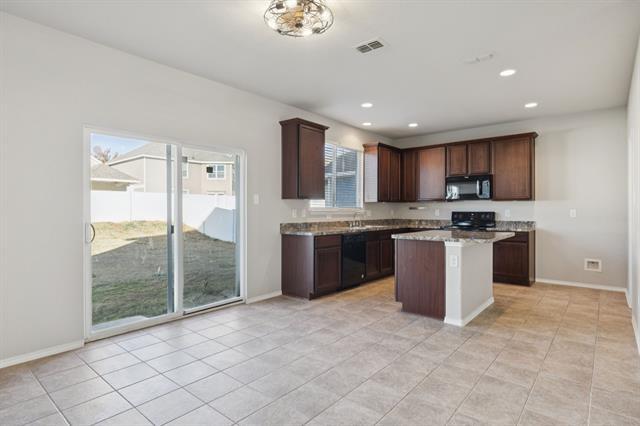 Building Photo - 6021 Myers Ct