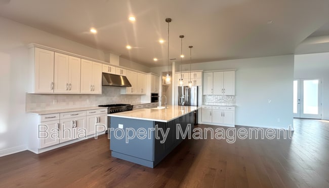 Building Photo - 9233 Santorini Dr