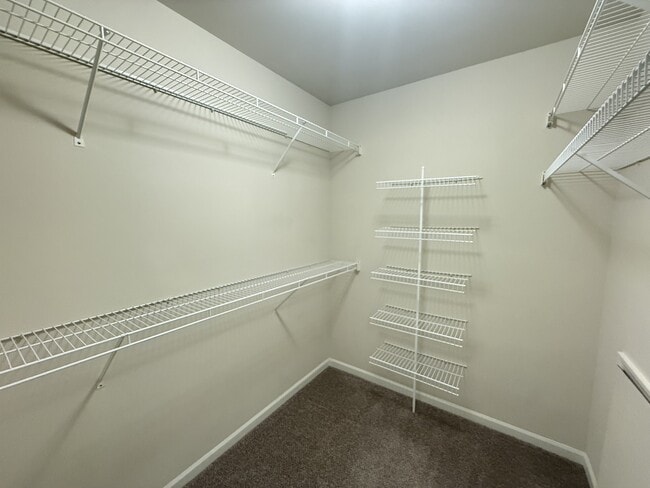 Building Photo - 4875 S Ridgeside Cir
