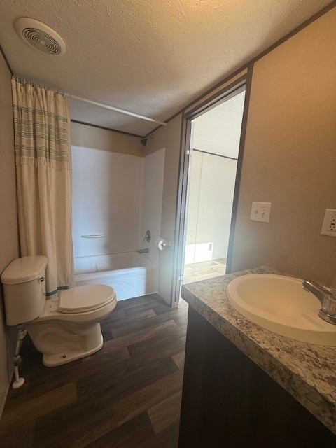 Building Photo - 4643 Township Rd 222