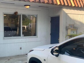 Building Photo - 435 NE 139th St