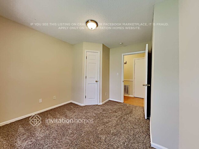 Building Photo - 499 Kingfield Dr SW