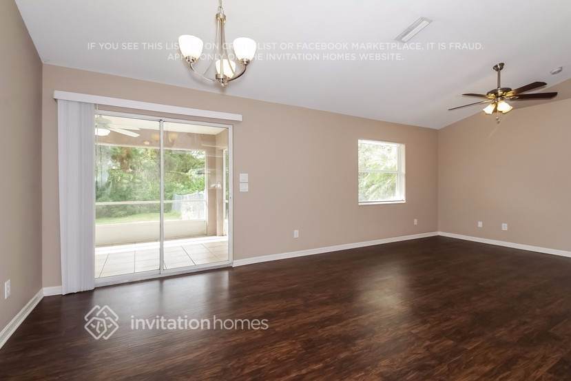 Building Photo - 2255 Dongola St