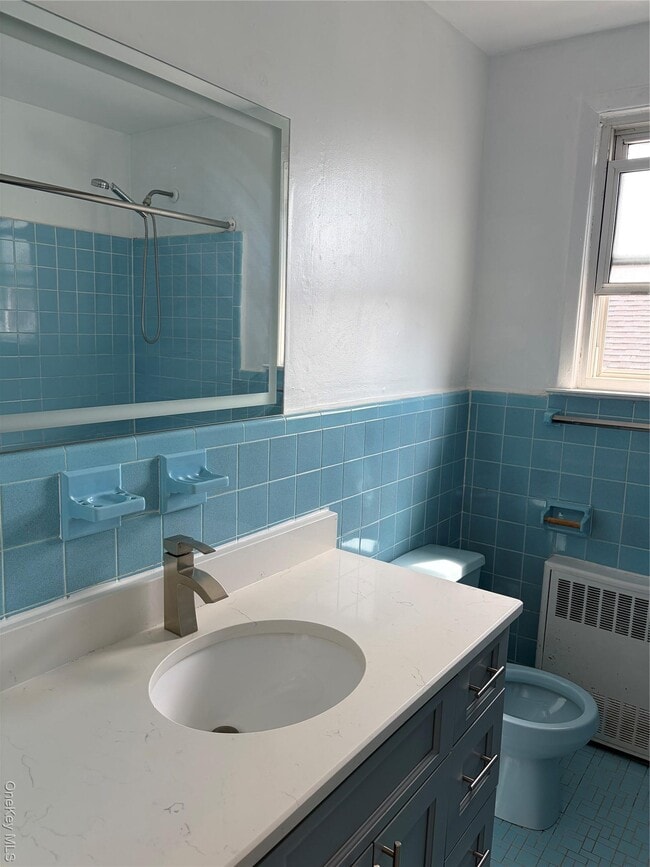 Building Photo - 41-14 Morgan St