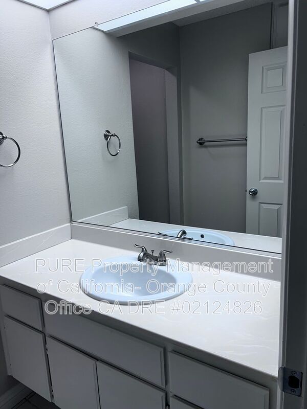 Building Photo - 52 Vista Barranca