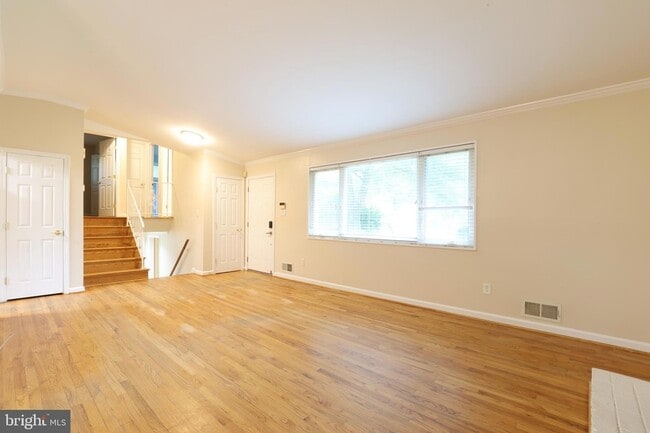 Building Photo - 9704 St Andrews Dr