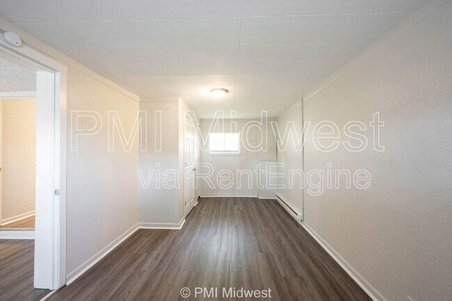 Building Photo - 2142 W Us-40