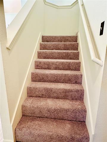 Building Photo - 10410 Cedar Lake Dr