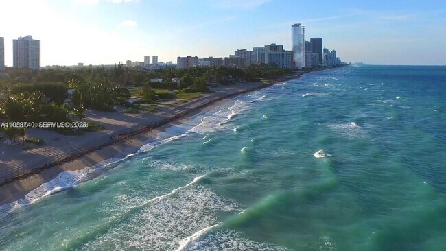 Building Photo - 3180 S Ocean Dr