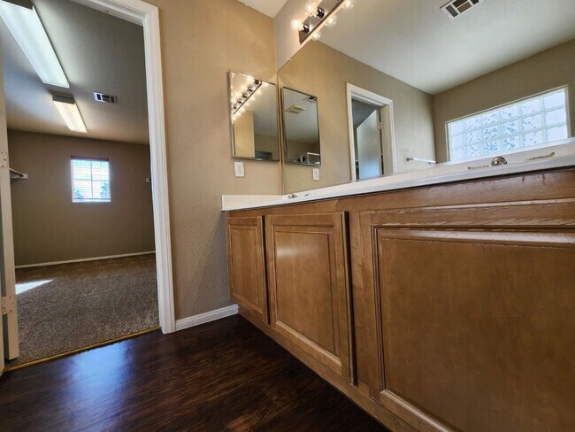 Building Photo - Beautiful former Model Home located near S...