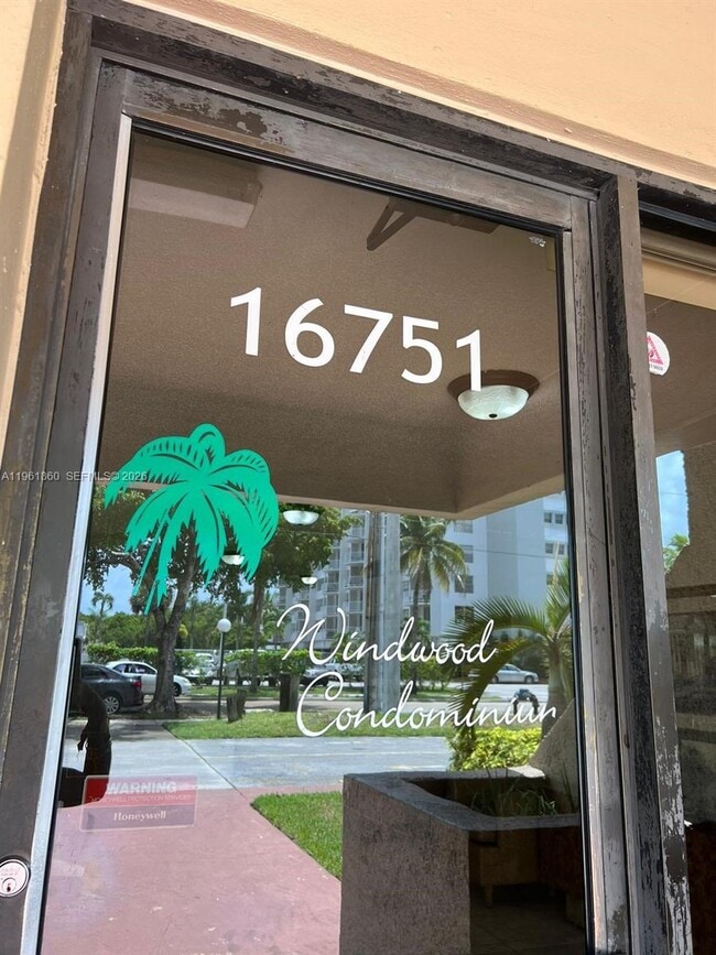 Building Photo - 16751 NE 9th Ave